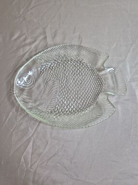 Vintage Clear Glass Fish Poisson Plate Platter